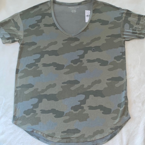 American Eagle Outfitters Tops - American Eagle Soft & Sexy Woman’s T-shirt Size XS NWT